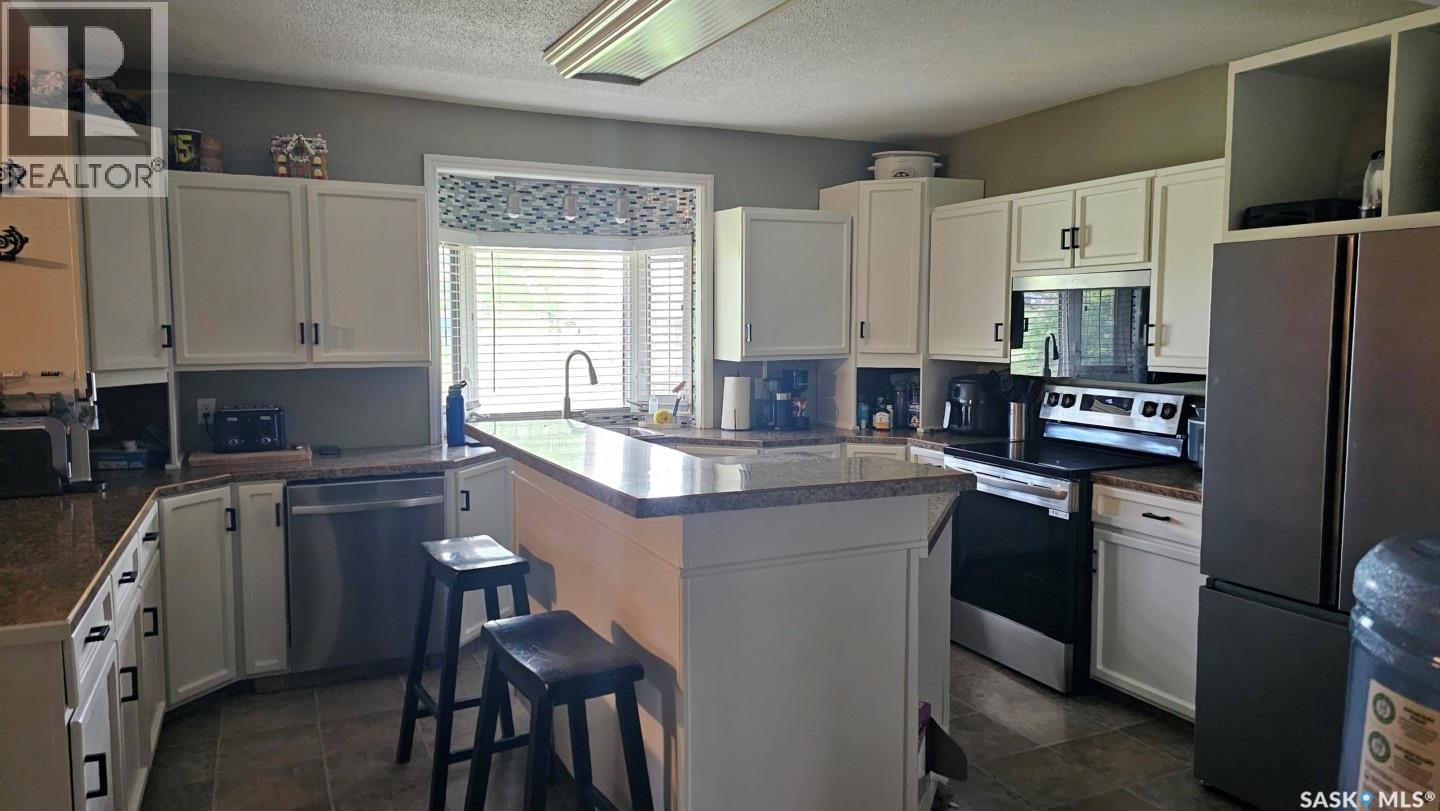 208 Warwick Street, Neville, Saskatchewan  S0N 1T0 - Photo 8 - SK041437