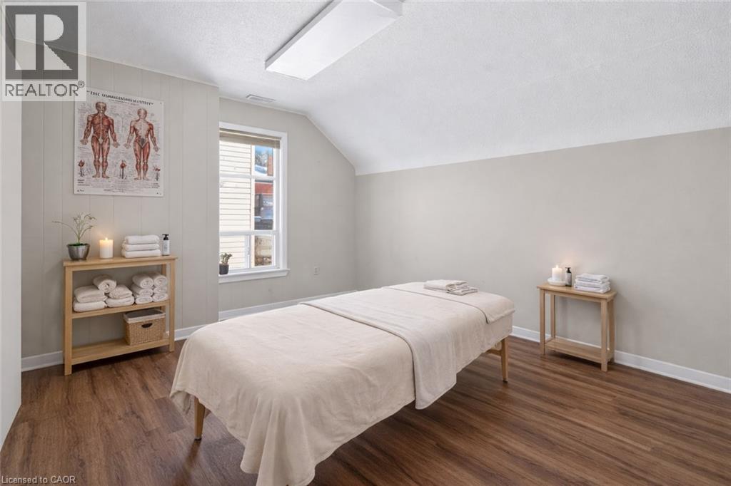 48 Carlisle Street, St. Catharines, Ontario  L2R 4H4 - Photo 10 - 40844683