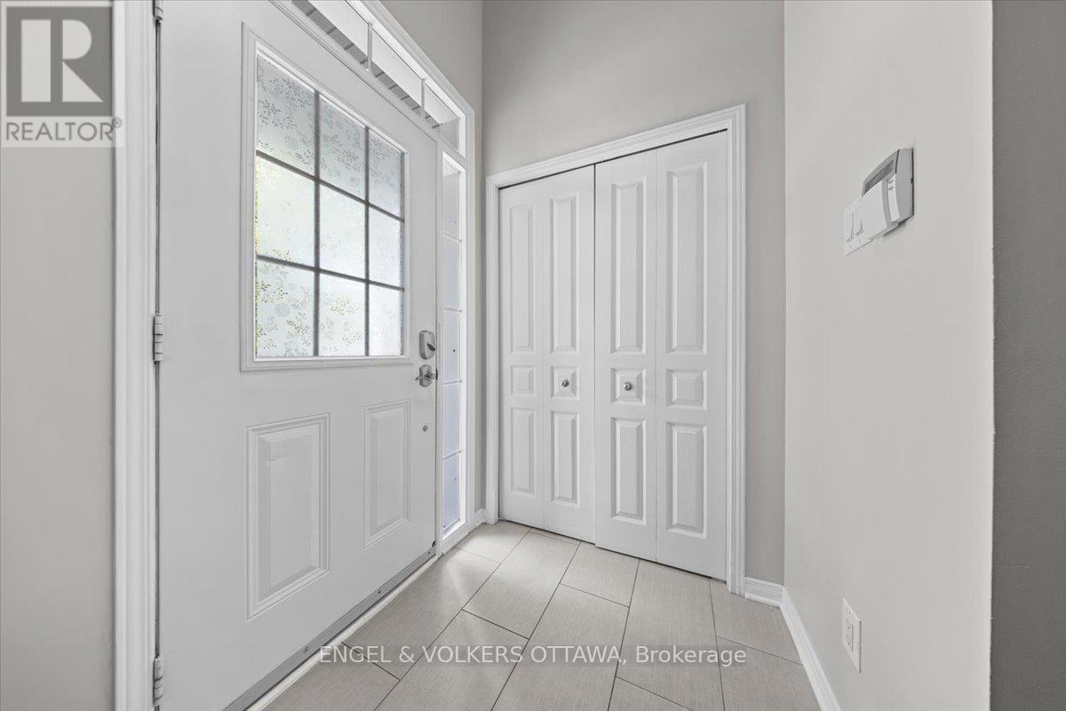 220 Harthill Way, Ottawa, Ontario  K2J 0P2 - Photo 3 - X13520904