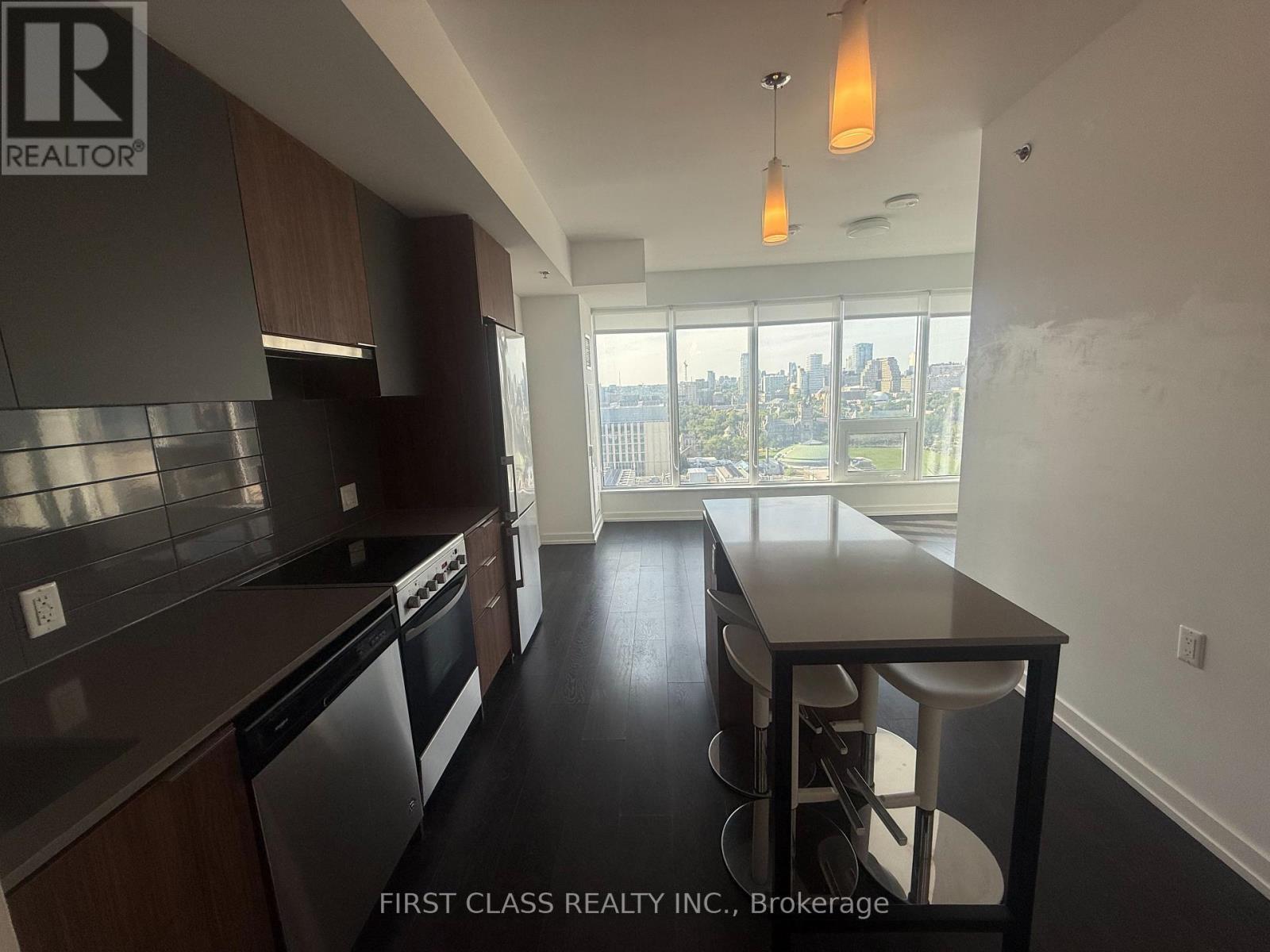 1806 - 203 College Street, Toronto, Ontario  M5T 0C8 - Photo 5 - C13520790