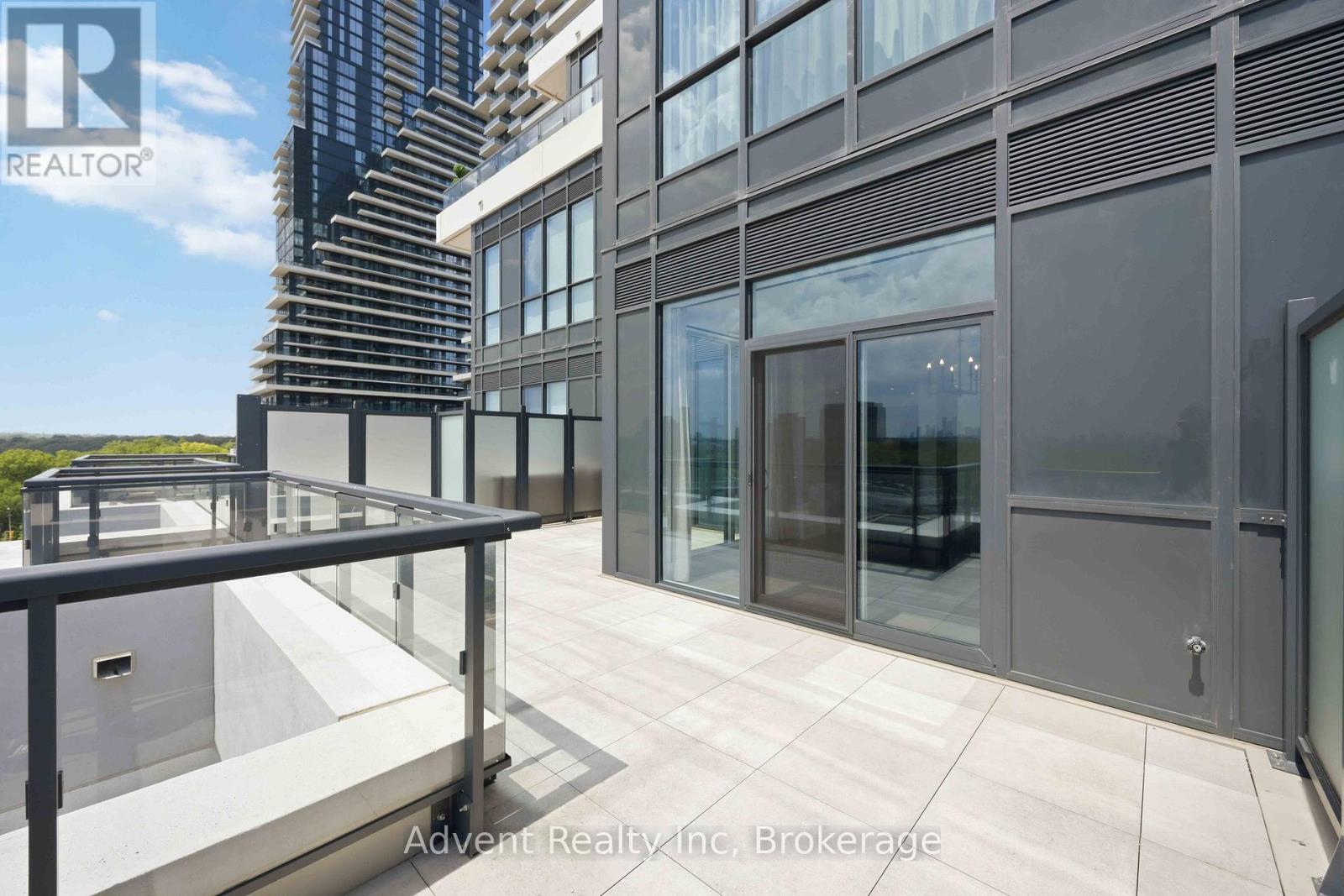 518 - 30 Inn On The Park Drive, Toronto, Ontario  M3C 0P7 - Photo 30 - C13520872