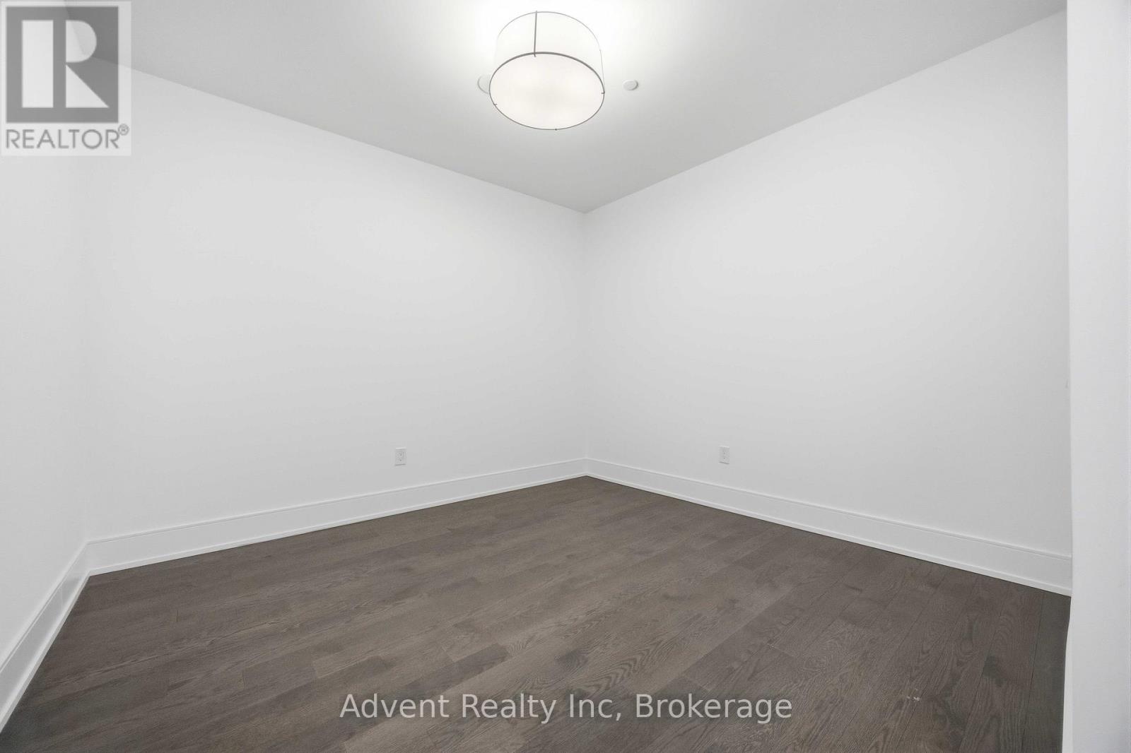 518 - 30 Inn On The Park Drive, Toronto, Ontario  M3C 0P7 - Photo 5 - C13520872