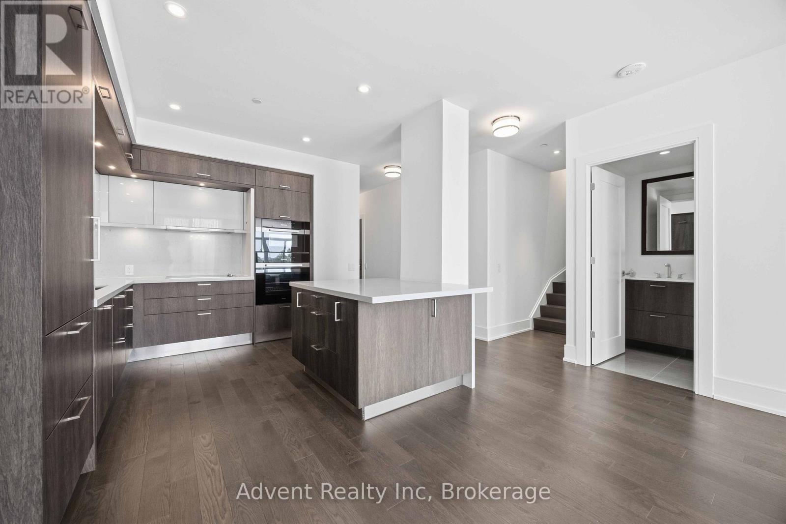 518 - 30 Inn On The Park Drive, Toronto, Ontario  M3C 0P7 - Photo 8 - C13520872