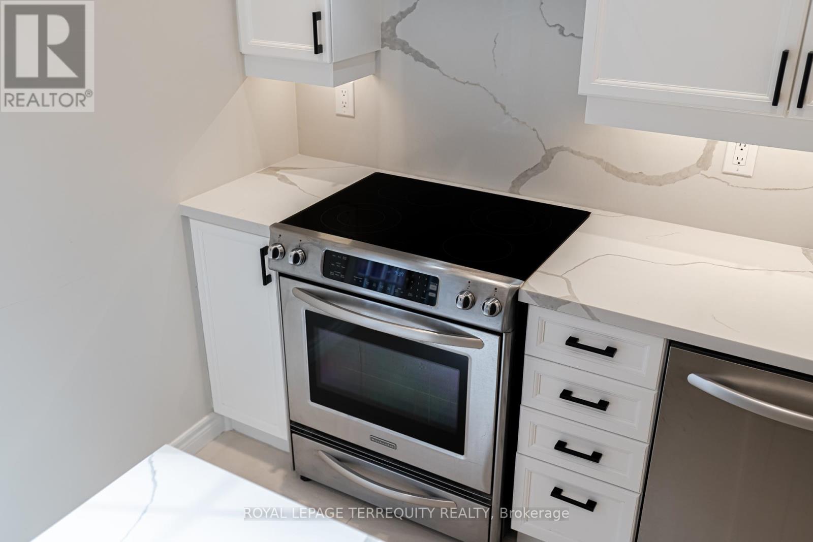 244 George Street, Toronto (Moss Park), Ontario  M5A 2N1 - Photo 8 - C13520876