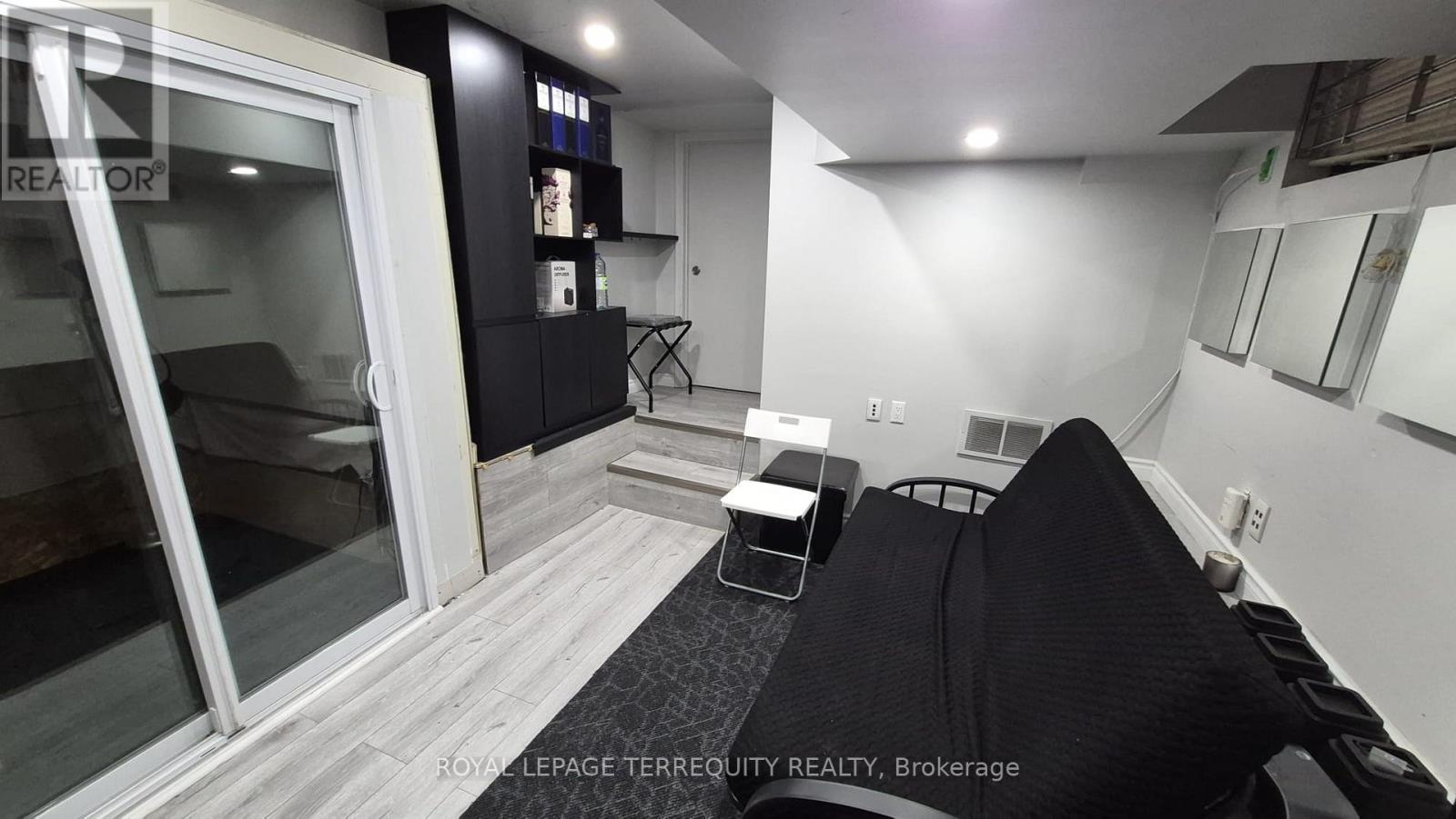 Lower - 293 Eglinton Avenue E, Toronto (Mount Pleasant East), Ontario  M4P 1L3 - Photo 2 - C13520894