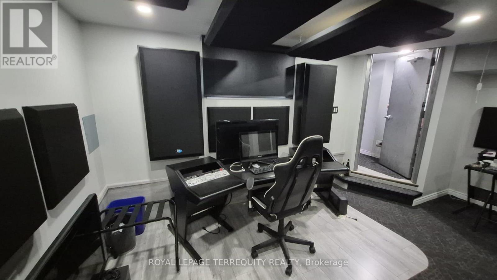 Lower - 293 Eglinton Avenue E, Toronto (Mount Pleasant East), Ontario  M4P 1L3 - Photo 4 - C13520894