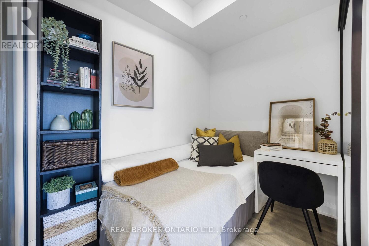210 - 2369 Danforth Avenue, Toronto, Ontario  M4C 0B1 - Photo 21 - E13520816