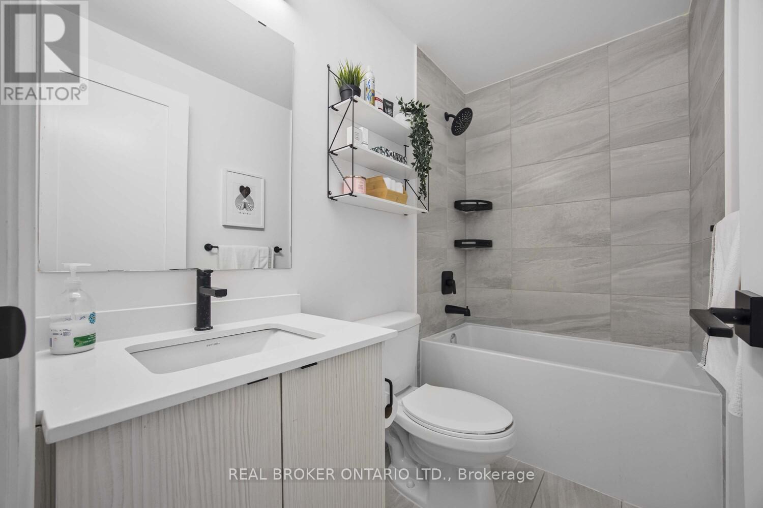210 - 2369 Danforth Avenue, Toronto, Ontario  M4C 0B1 - Photo 24 - E13520816