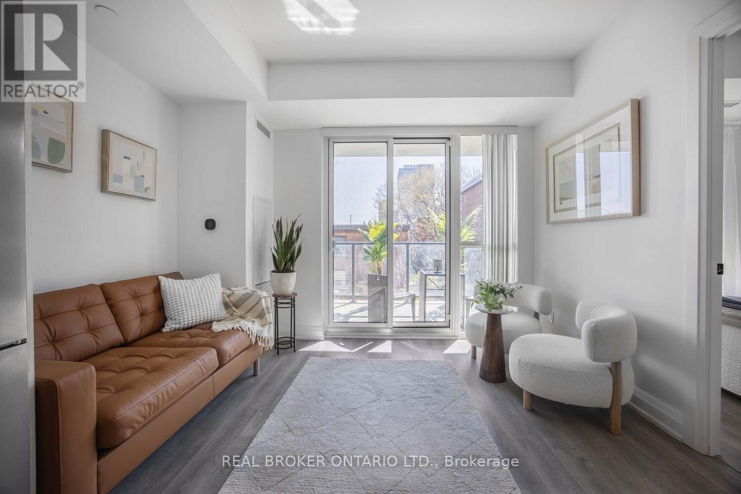 210 - 2369 Danforth Avenue, Toronto, Ontario  M4C 0B1 - Photo 8 - E13520816