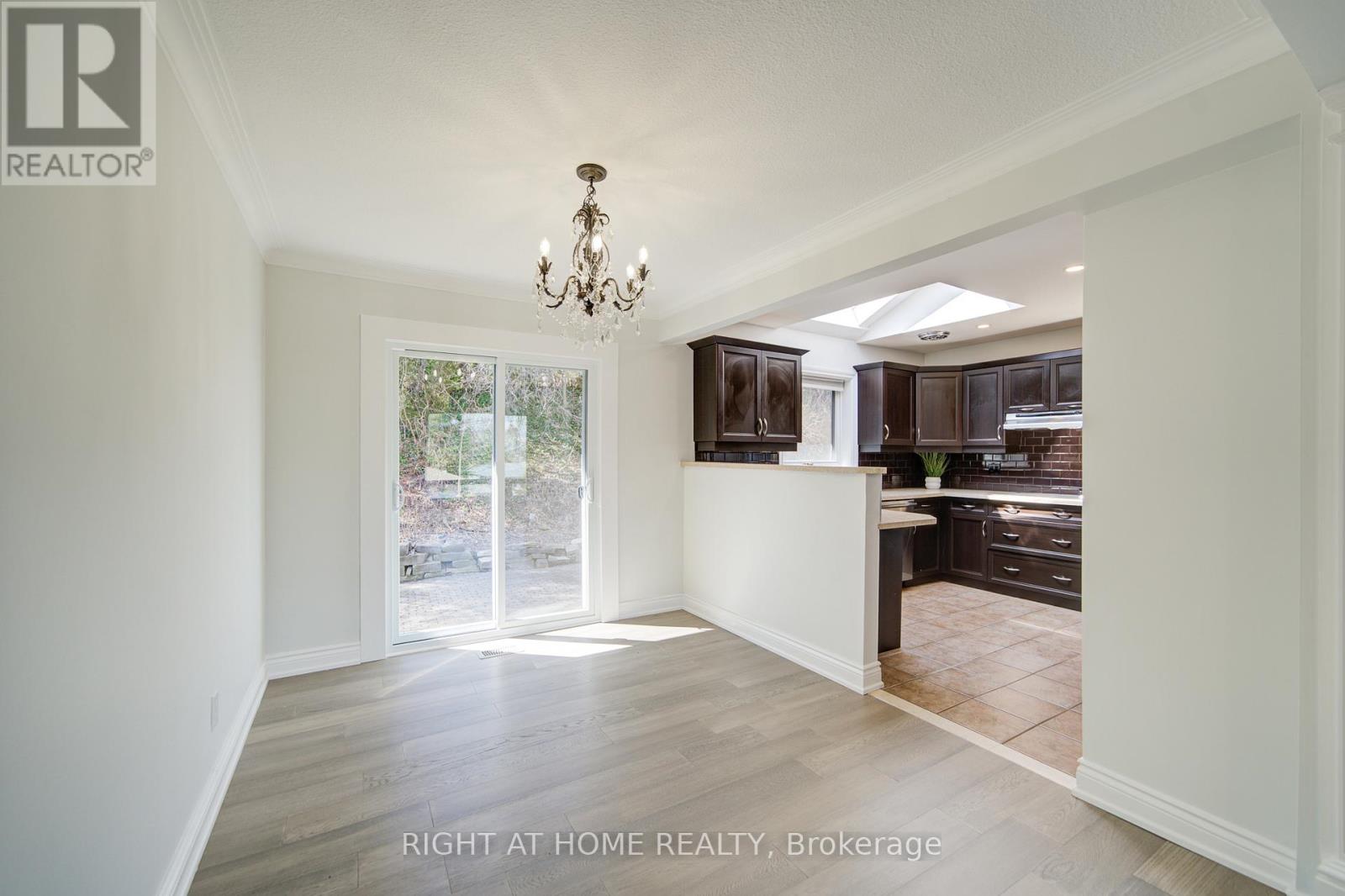 326 Jaybell Grove, Toronto, Ontario  M1C 2X5 - Photo 6 - E13520858