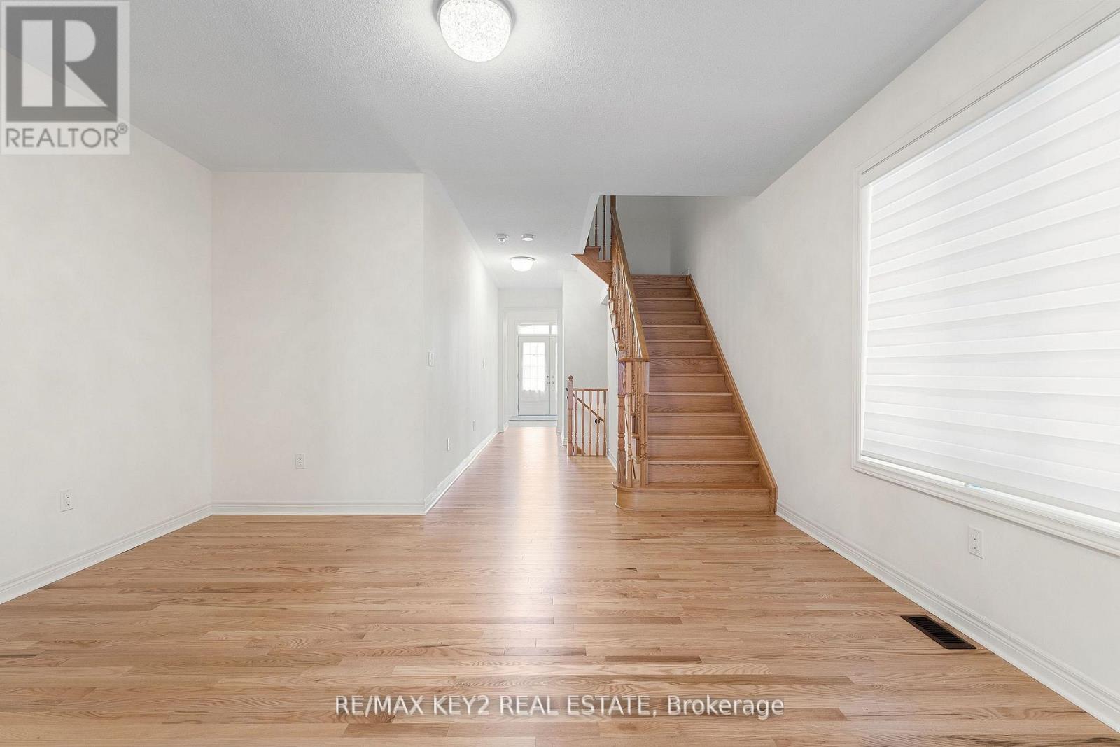 175 Hartney Drive, Richmond Hill, Ontario  L4S 0L1 - Photo 4 - N13520874