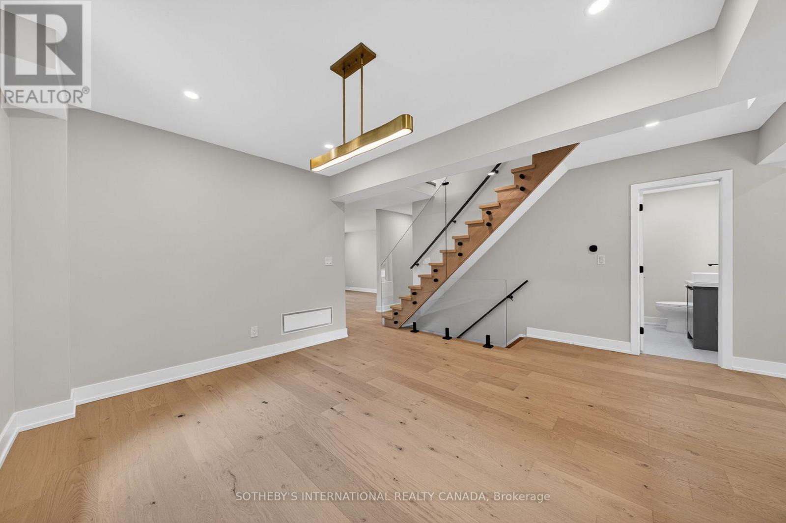 33 Miles Road, Toronto, Ontario  M8V 1V4 - Photo 20 - W13476898
