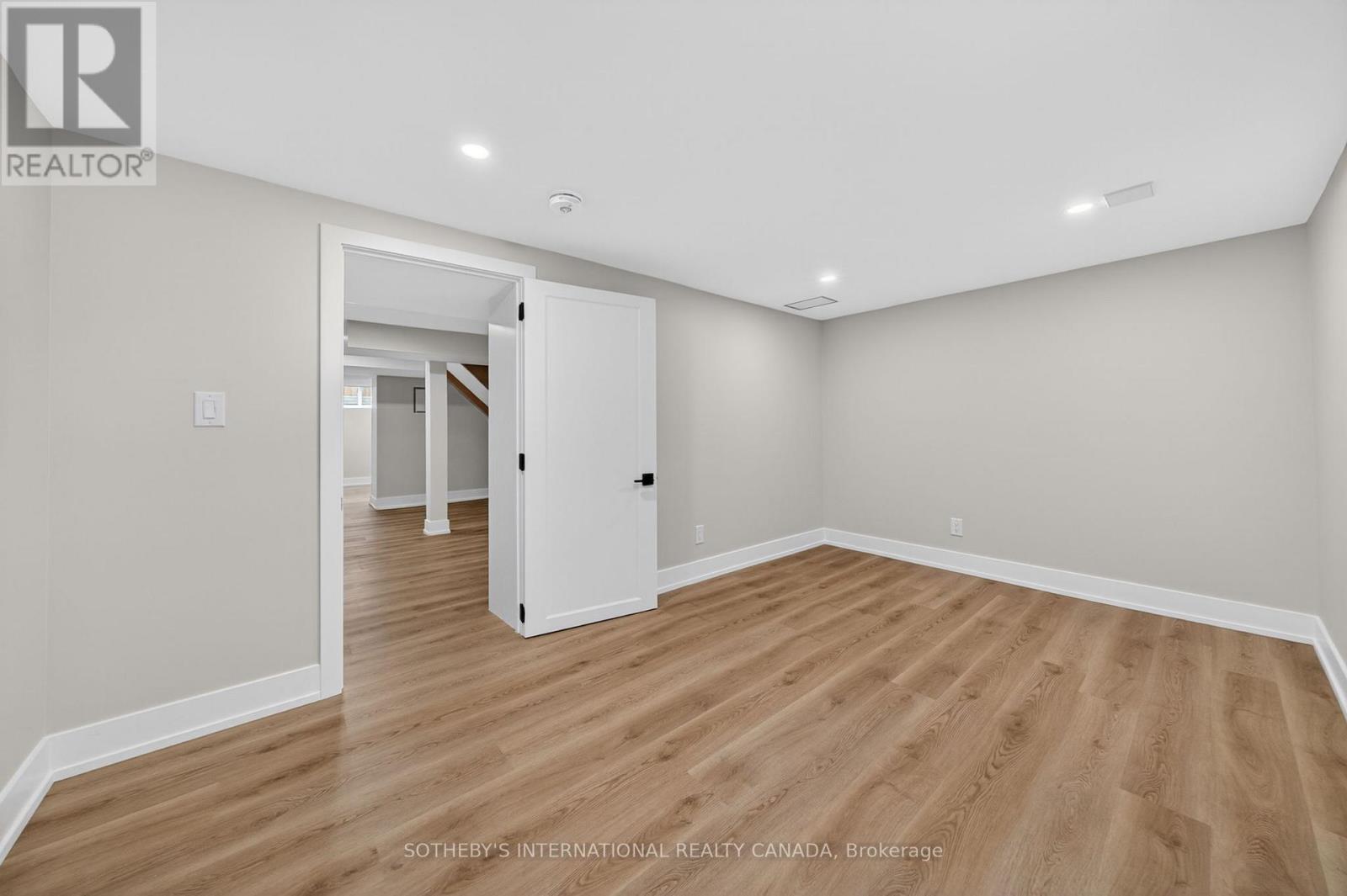 33 Miles Road, Toronto, Ontario  M8V 1V4 - Photo 36 - W13476898