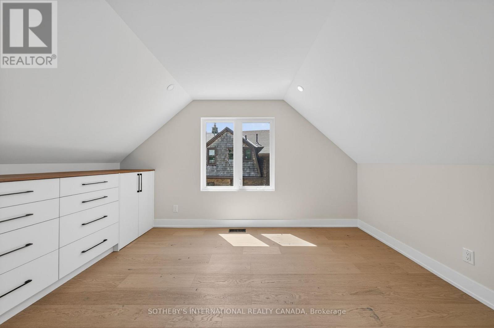33 Miles Road, Toronto, Ontario  M8V 1V4 - Photo 27 - W13476898