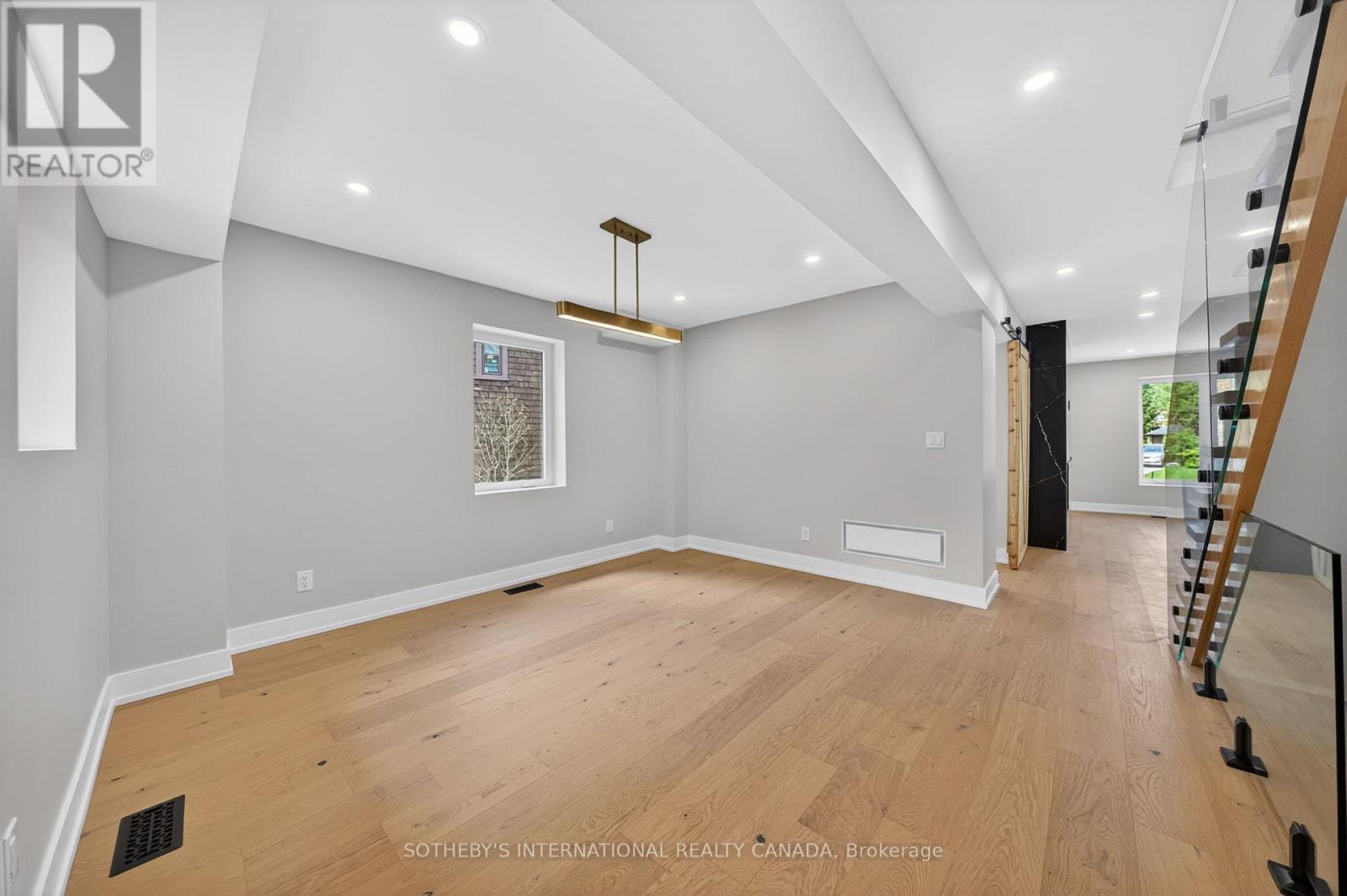 33 Miles Road, Toronto, Ontario  M8V 1V4 - Photo 19 - W13476898