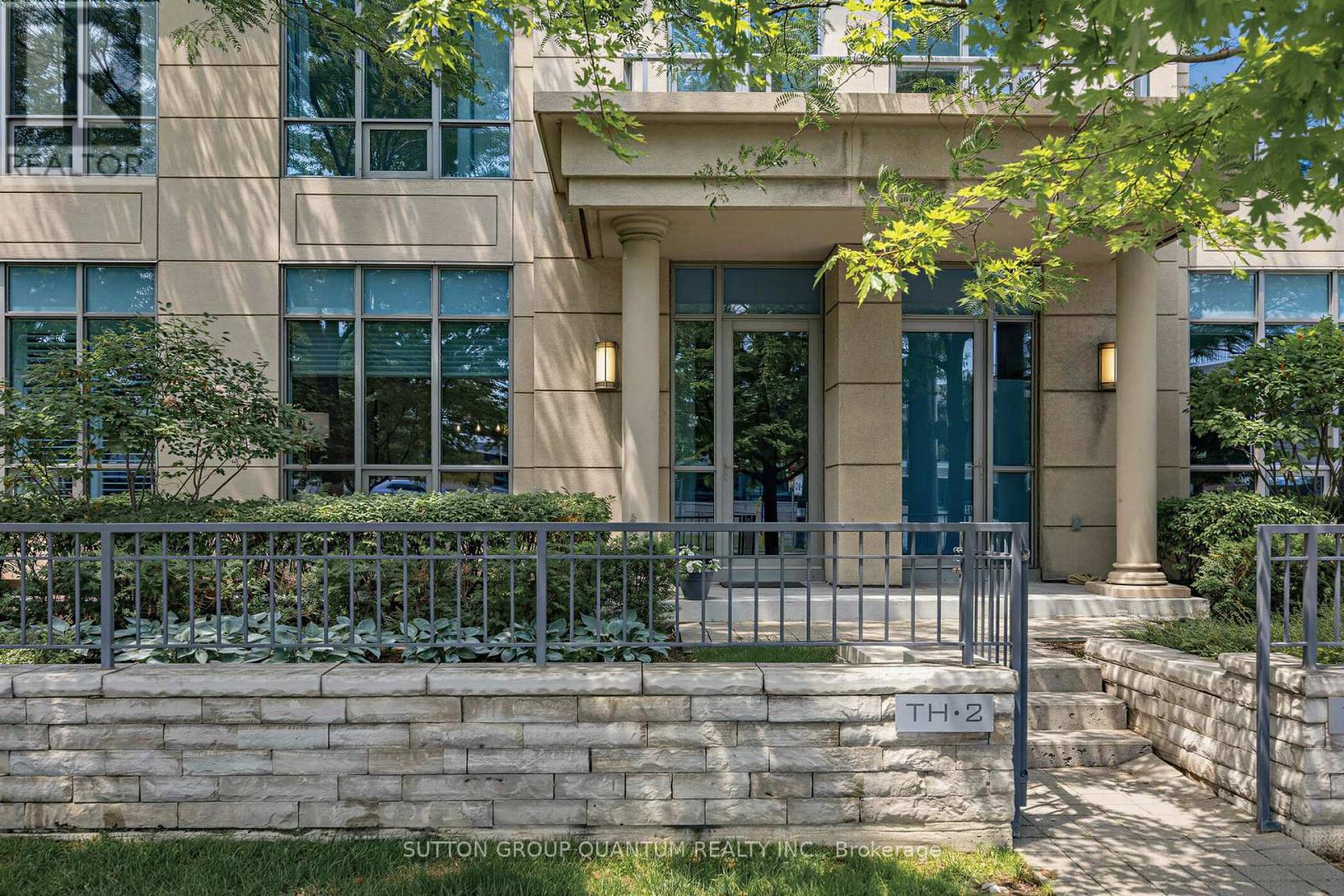 TH02 - 15 VIKING LANE, Toronto, Ontario