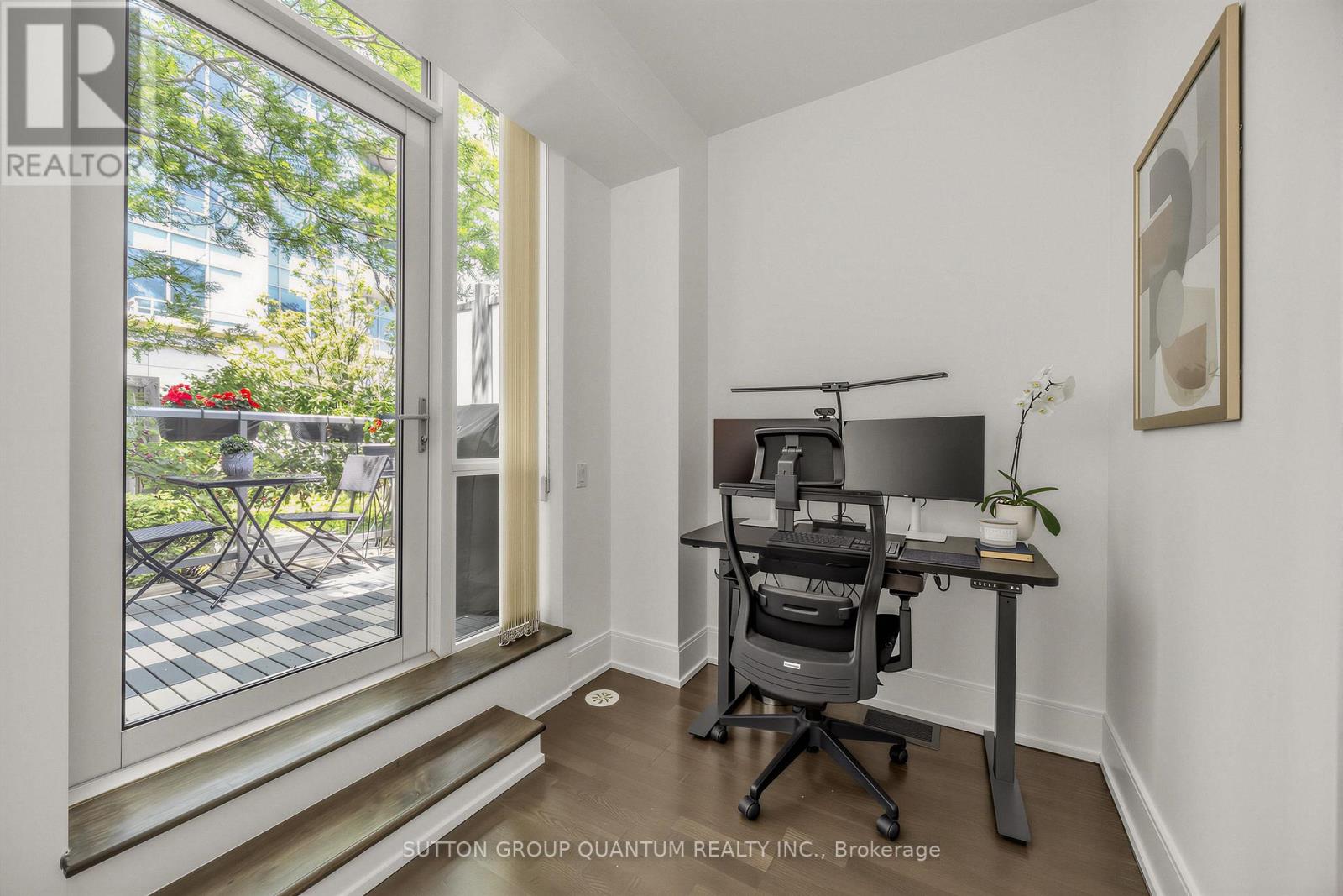 Th02 - 15 Viking Lane, Toronto, Ontario  M9B 0A4 - Photo 16 - W13520798