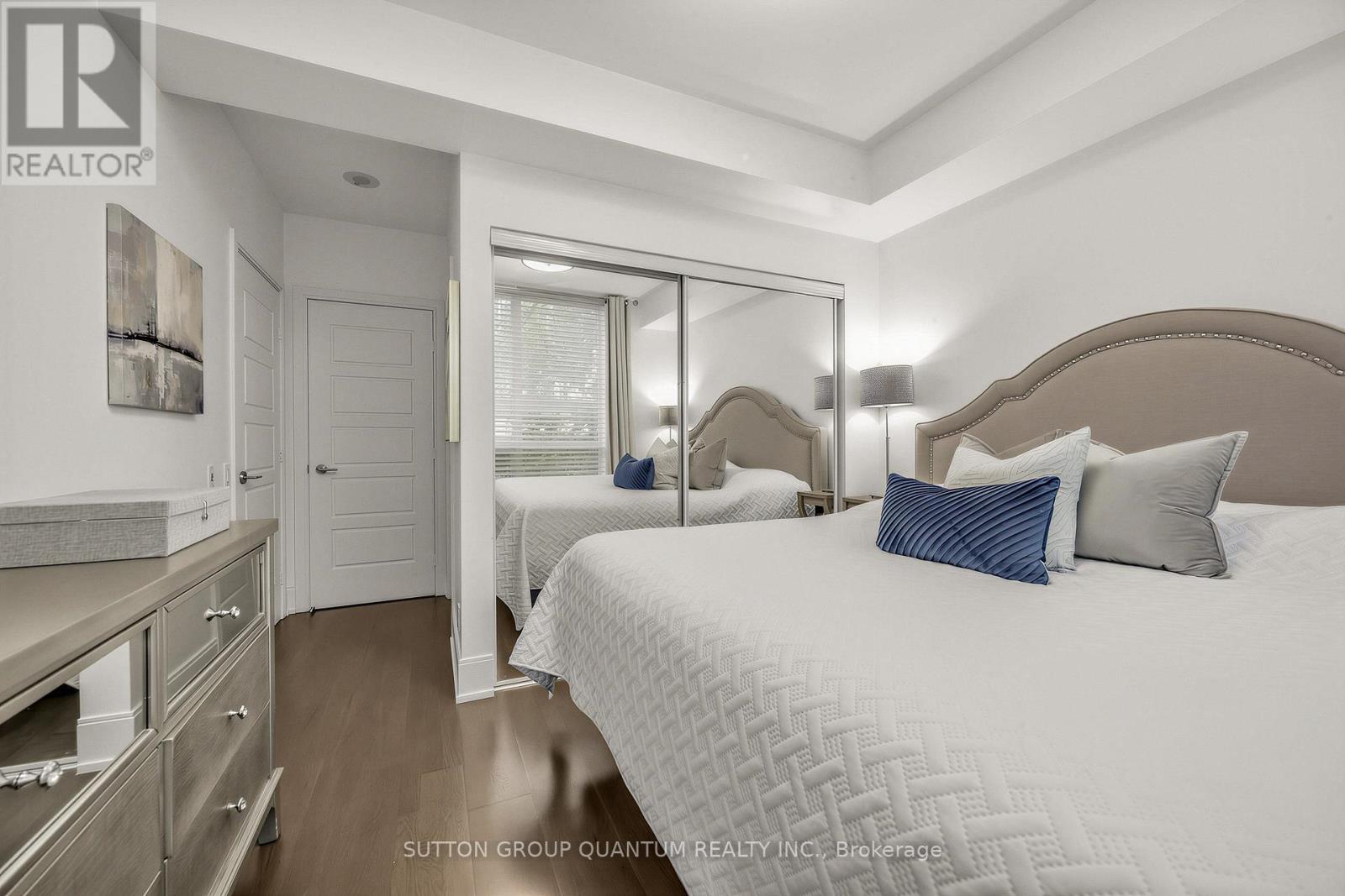 Th02 - 15 Viking Lane, Toronto, Ontario  M9B 0A4 - Photo 18 - W13520798