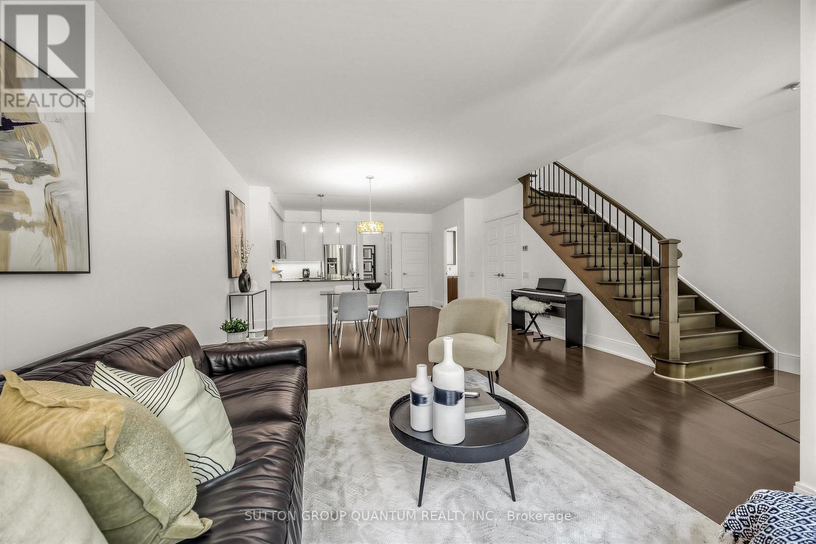 Th02 - 15 Viking Lane, Toronto, Ontario  M9B 0A4 - Photo 4 - W13520798