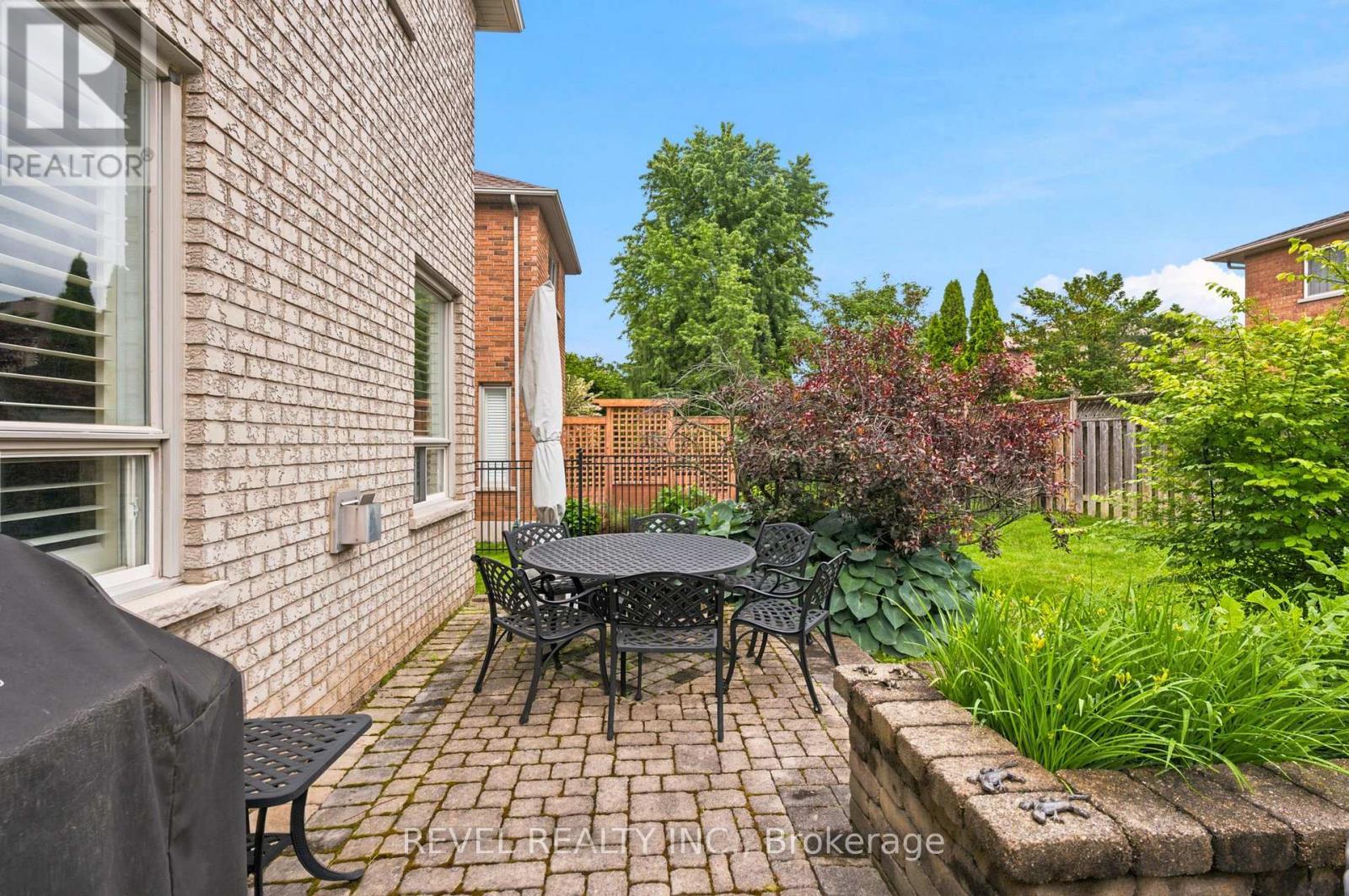 207 Valridge Drive, Hamilton, Ontario  L9G 4Y4 - Photo 38 - X13520842