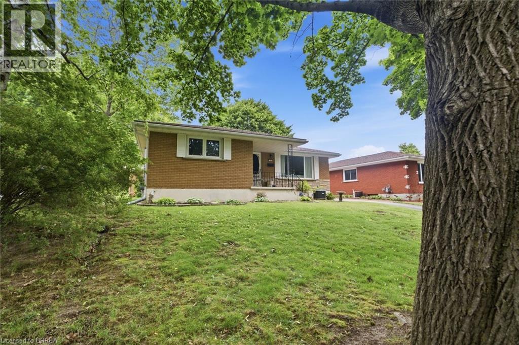 13 Mackay Avenue, Simcoe, Ontario  N3Y 1C9 - Photo 4 - 40824228