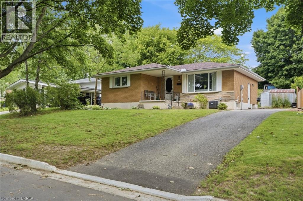 13 Mackay Avenue, Simcoe, Ontario  N3Y 1C9 - Photo 3 - 40824228