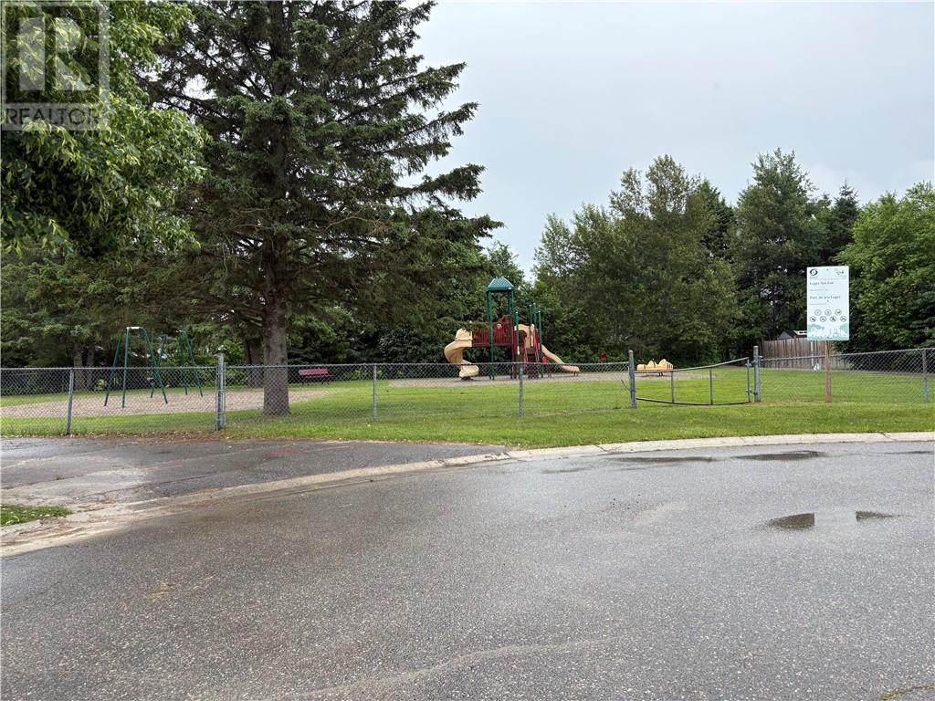 4434 Leger, Greater Sudbury, Ontario  P3P 1X7 - Photo 2 - 2128977
