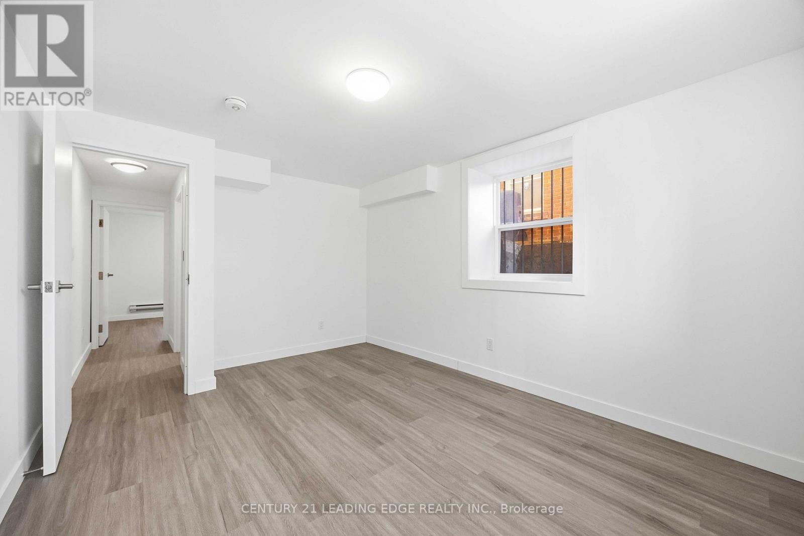 Lower - 1a Leonard Avenue, Toronto, Ontario M5T 2P8 - Photo 23 - C12854084