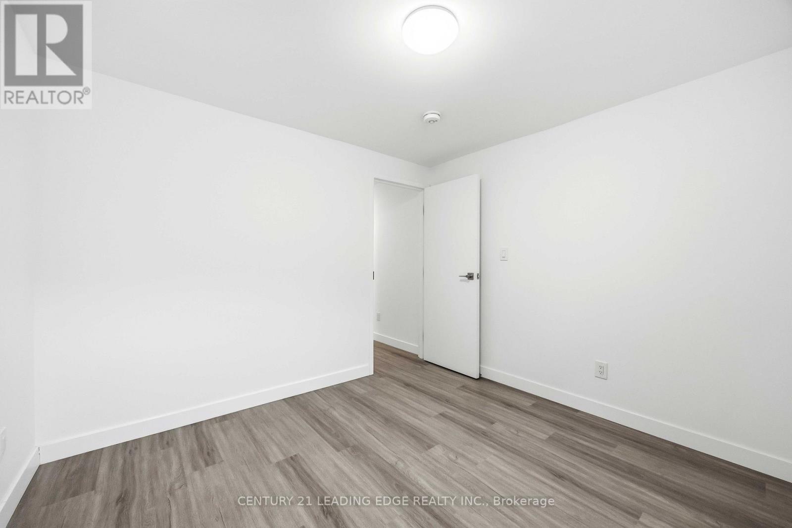 Lower - 1a Leonard Avenue, Toronto, Ontario M5T 2P8 - Photo 30 - C12854084