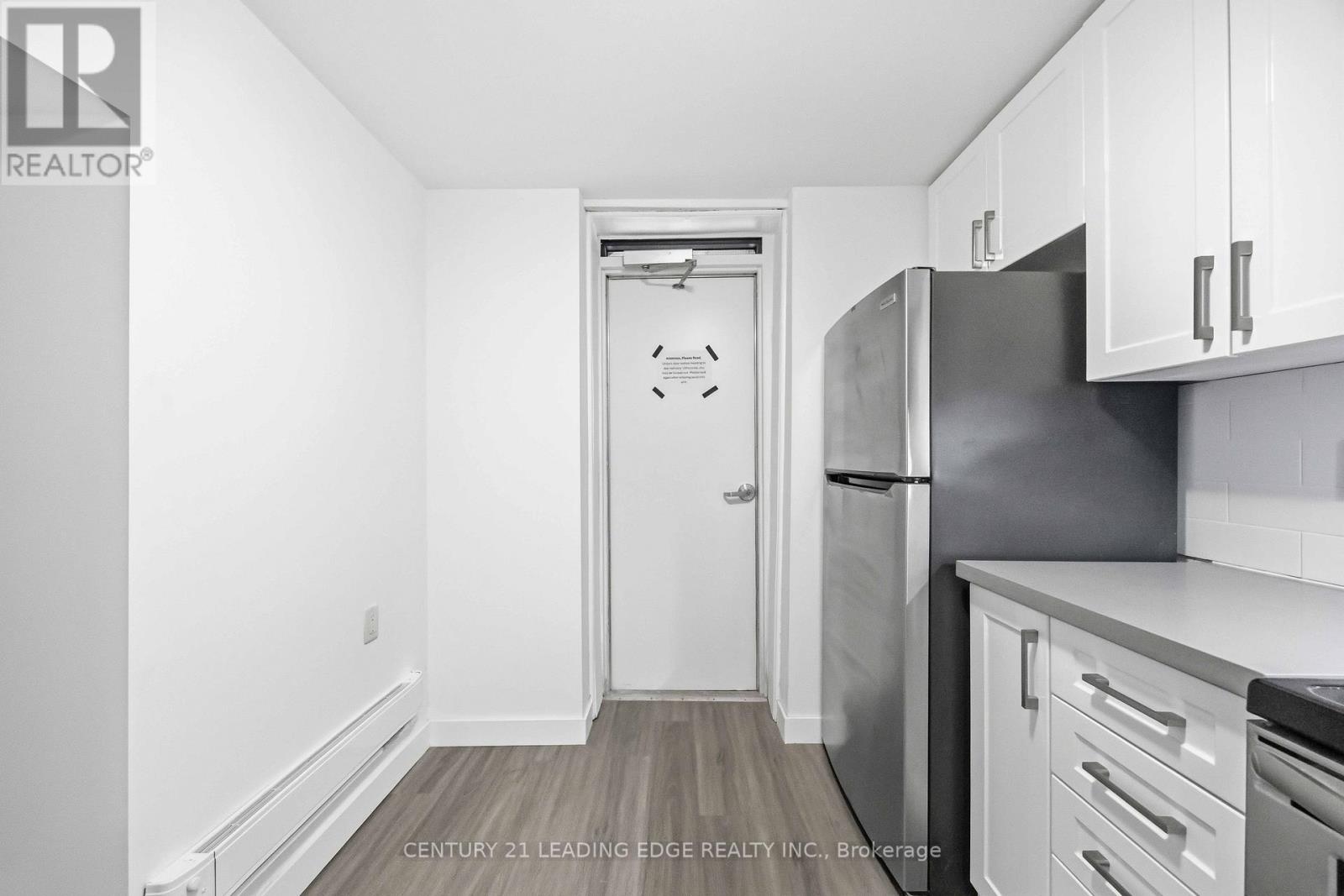 Lower - 1a Leonard Avenue, Toronto, Ontario M5T 2P8 - Photo 12 - C12854084