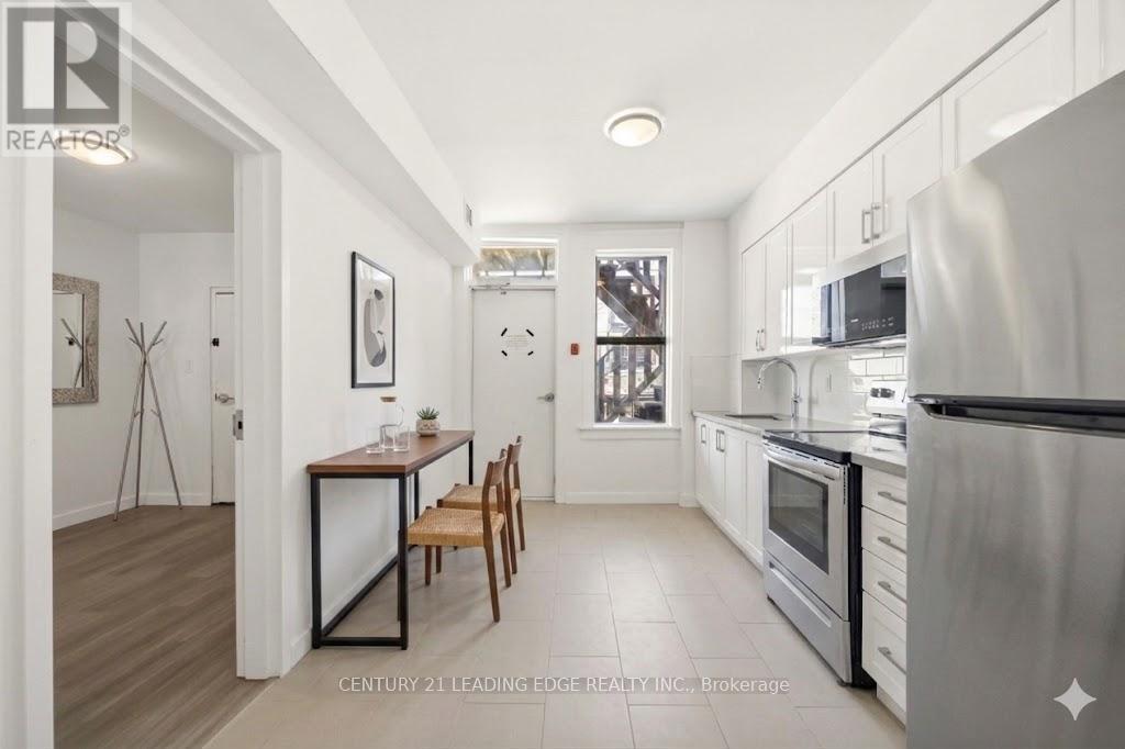 1 - 1a Leonard Avenue, Toronto, Ontario M5T 2P8 - Photo 8 - C12854440