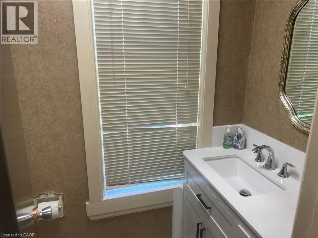 106 Young Street W Unit# Upper, Kitchener, Ontario N2H 4Z4 - Photo 5 - 40844256