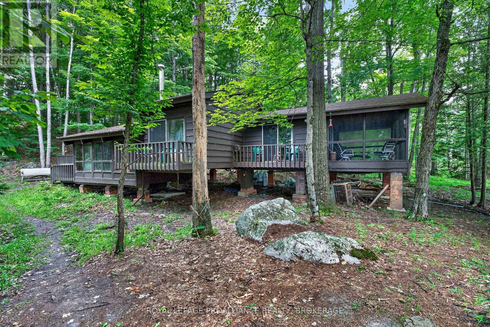3 Scott Island, Rideau Lakes, Ontario