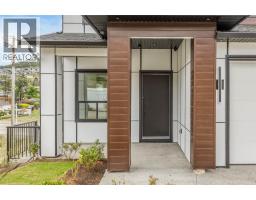 1152 Hume Avenue, Kelowna, British Columbia  V1P 0A9 - Photo 3 - 10393301