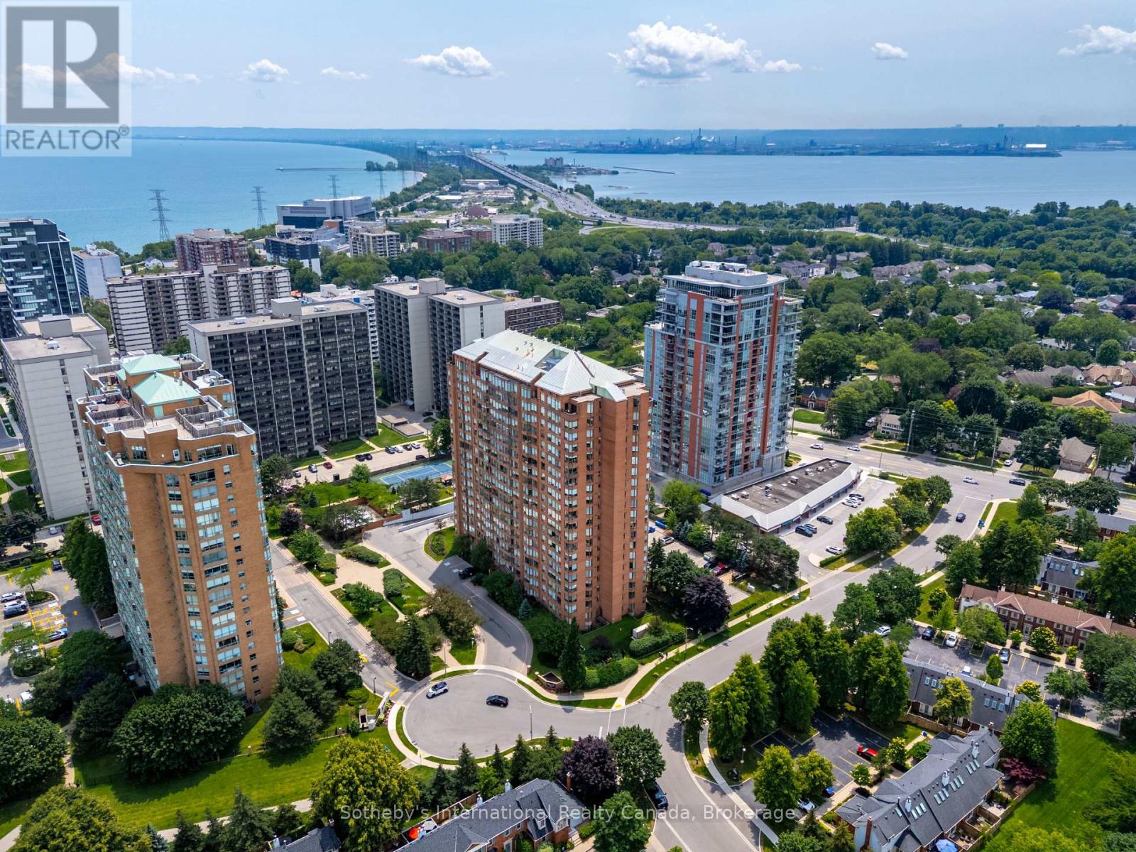1910 - 1270 MAPLE CROSSING BOULEVARD, Burlington, Ontario
