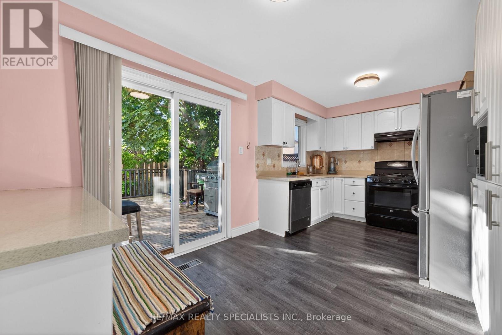 70 Tulip Drive, Brampton, Ontario  L6Y 3W7 - Photo 10 - W13426872
