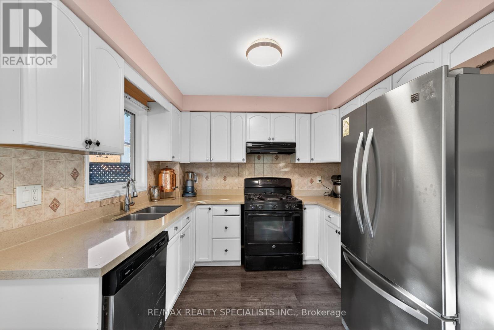 70 Tulip Drive, Brampton, Ontario  L6Y 3W7 - Photo 12 - W13426872