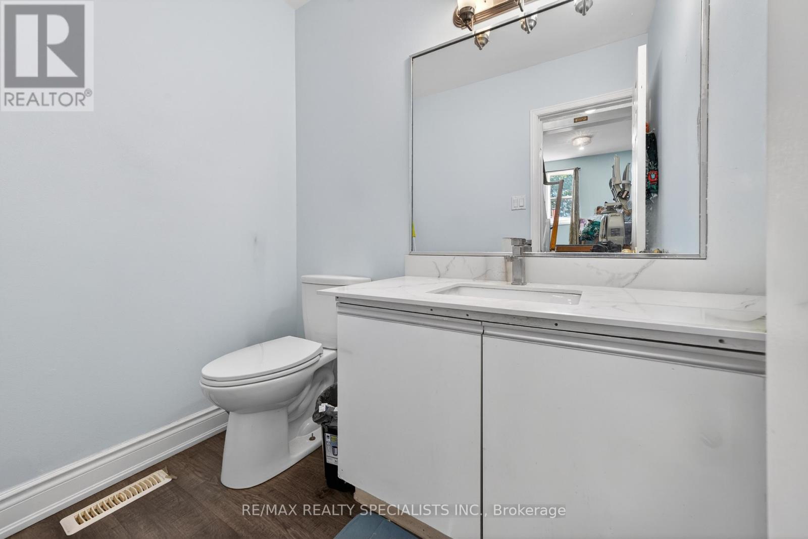 70 Tulip Drive, Brampton, Ontario  L6Y 3W7 - Photo 9 - W13426872