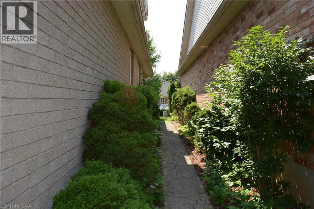 461 Columbia Street W Unit# 49, Waterloo, Ontario  N2T 2P5 - Photo 28 - 40844583