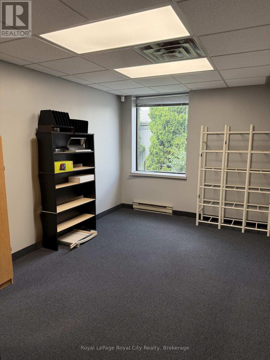 200 - 15 Lewis Road, Guelph, Ontario  N1H 1E9 - Photo 11 - X13521152