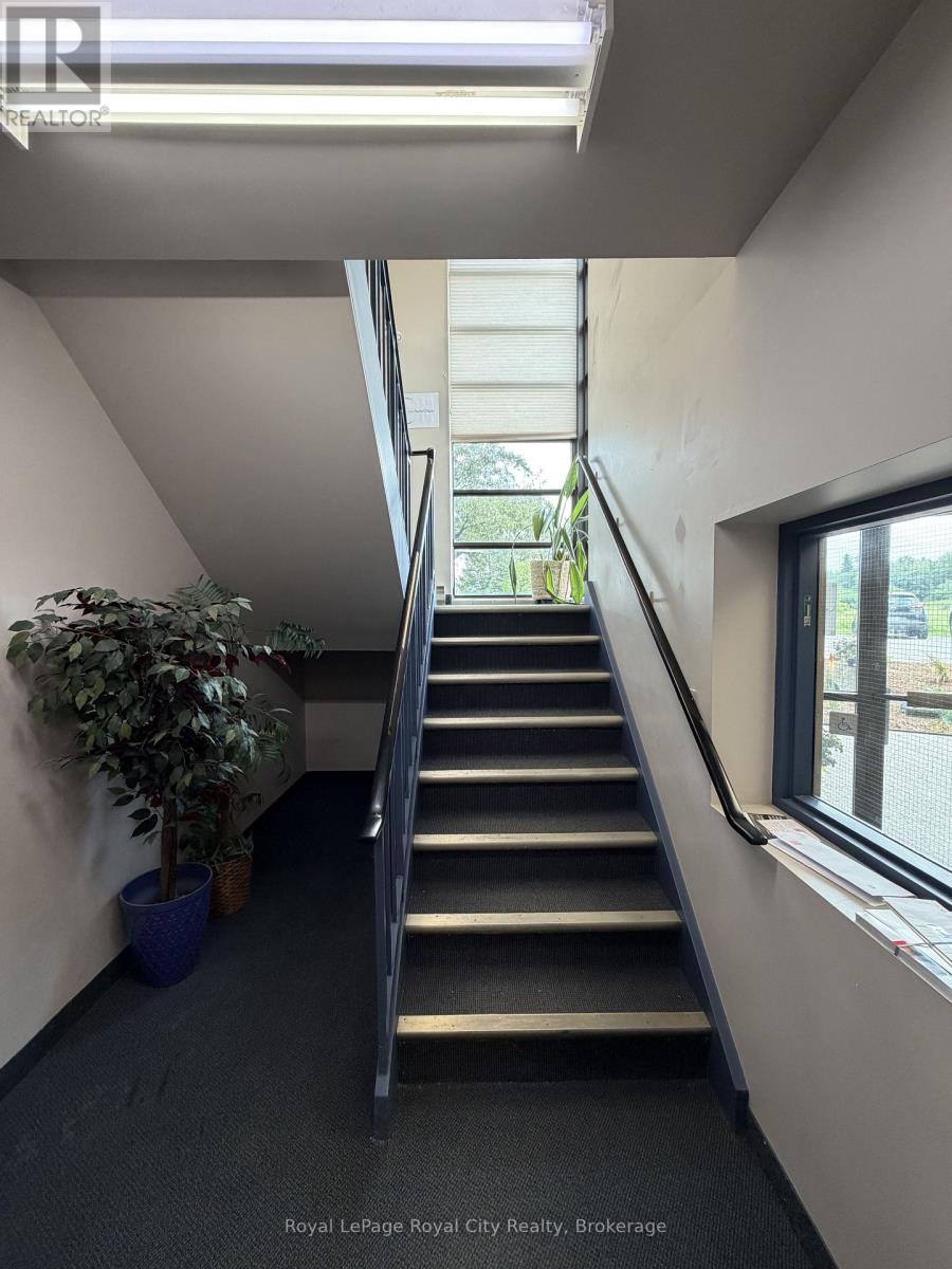 200 - 15 Lewis Road, Guelph, Ontario  N1H 1E9 - Photo 16 - X13521152