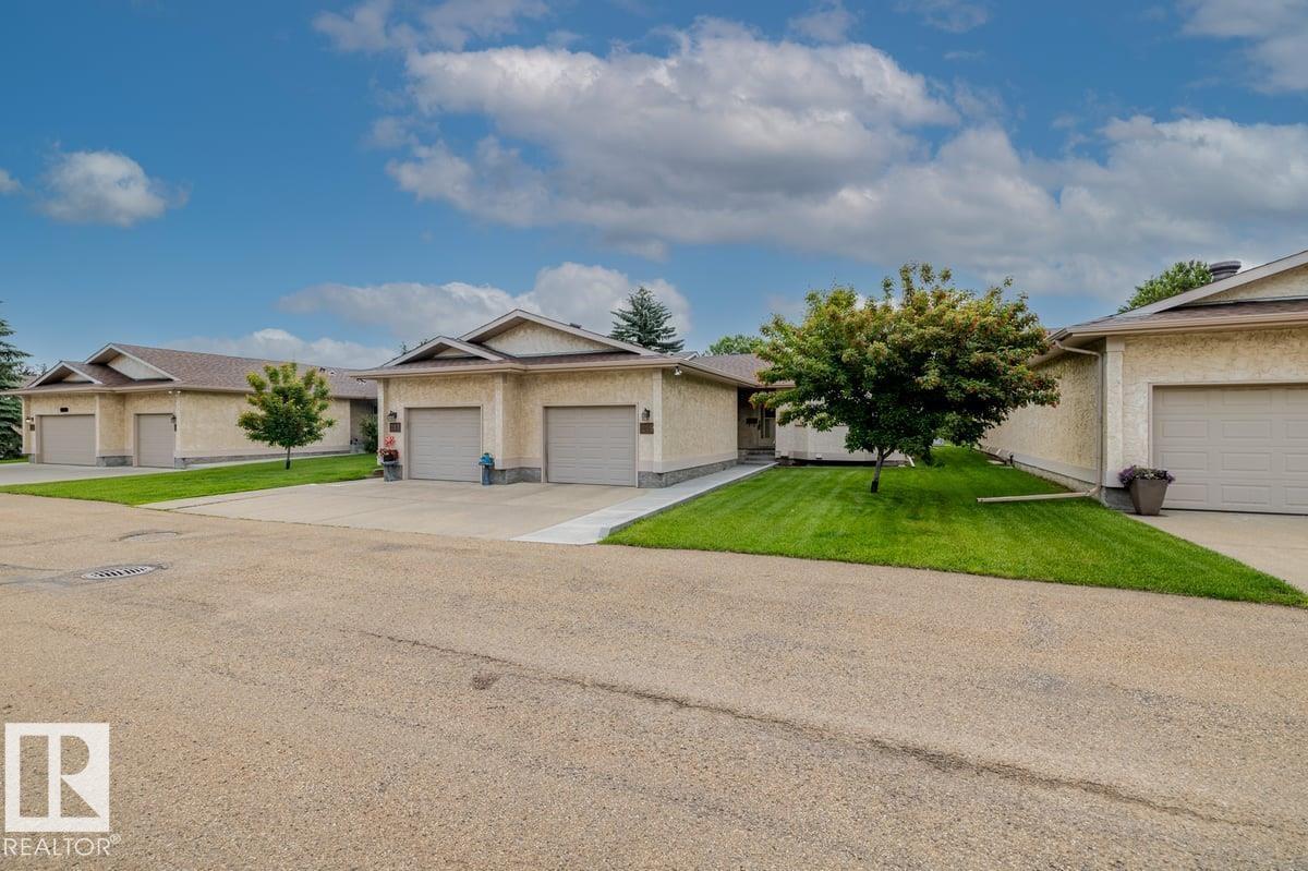 219 Knottwood Rd NW, Edmonton, Alberta  T6K 4B9 - Photo 38 - E4497005