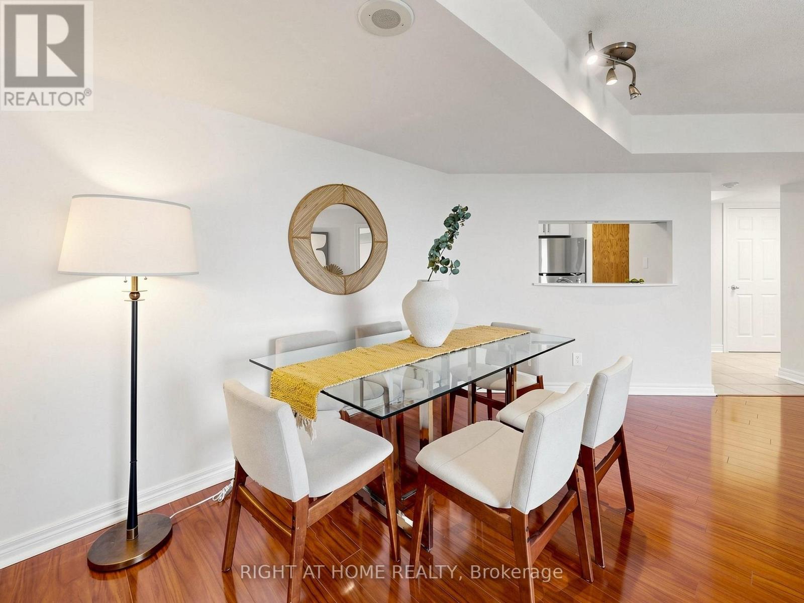 1119 - 1700 Eglinton Avenue E, Toronto (Victoria Village), Ontario  M4A 2X4 - Photo 14 - C13521020