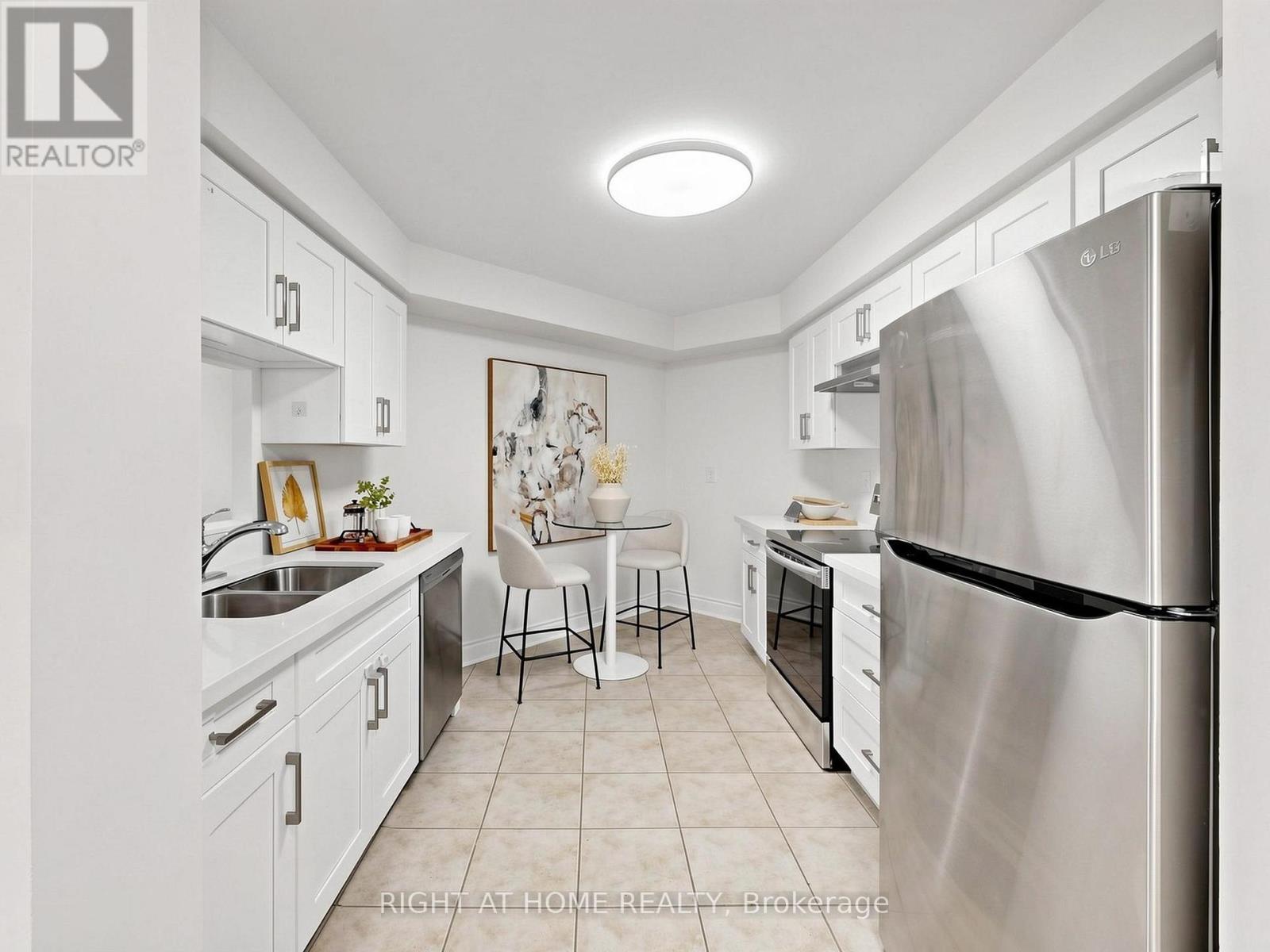 1119 - 1700 Eglinton Avenue E, Toronto (Victoria Village), Ontario  M4A 2X4 - Photo 15 - C13521020