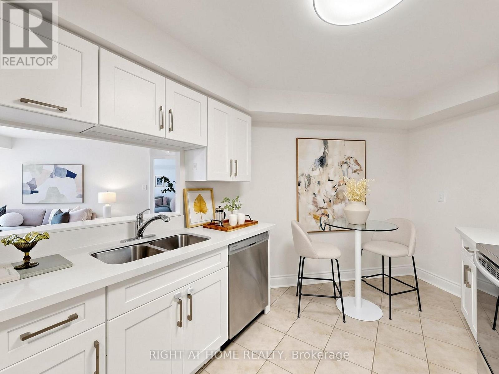 1119 - 1700 Eglinton Avenue E, Toronto (Victoria Village), Ontario  M4A 2X4 - Photo 16 - C13521020