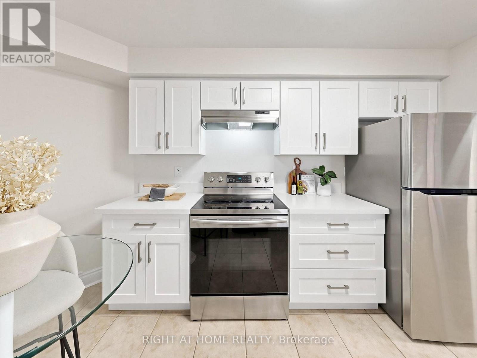 1119 - 1700 Eglinton Avenue E, Toronto (Victoria Village), Ontario  M4A 2X4 - Photo 19 - C13521020