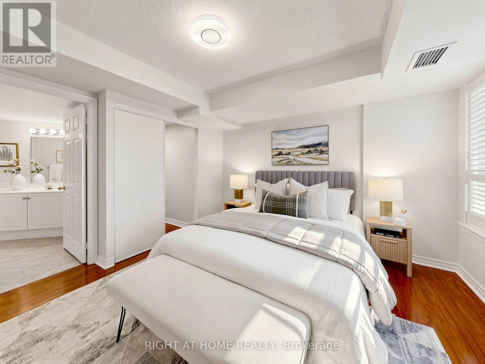 1119 - 1700 Eglinton Avenue E, Toronto (Victoria Village), Ontario  M4A 2X4 - Photo 24 - C13521020