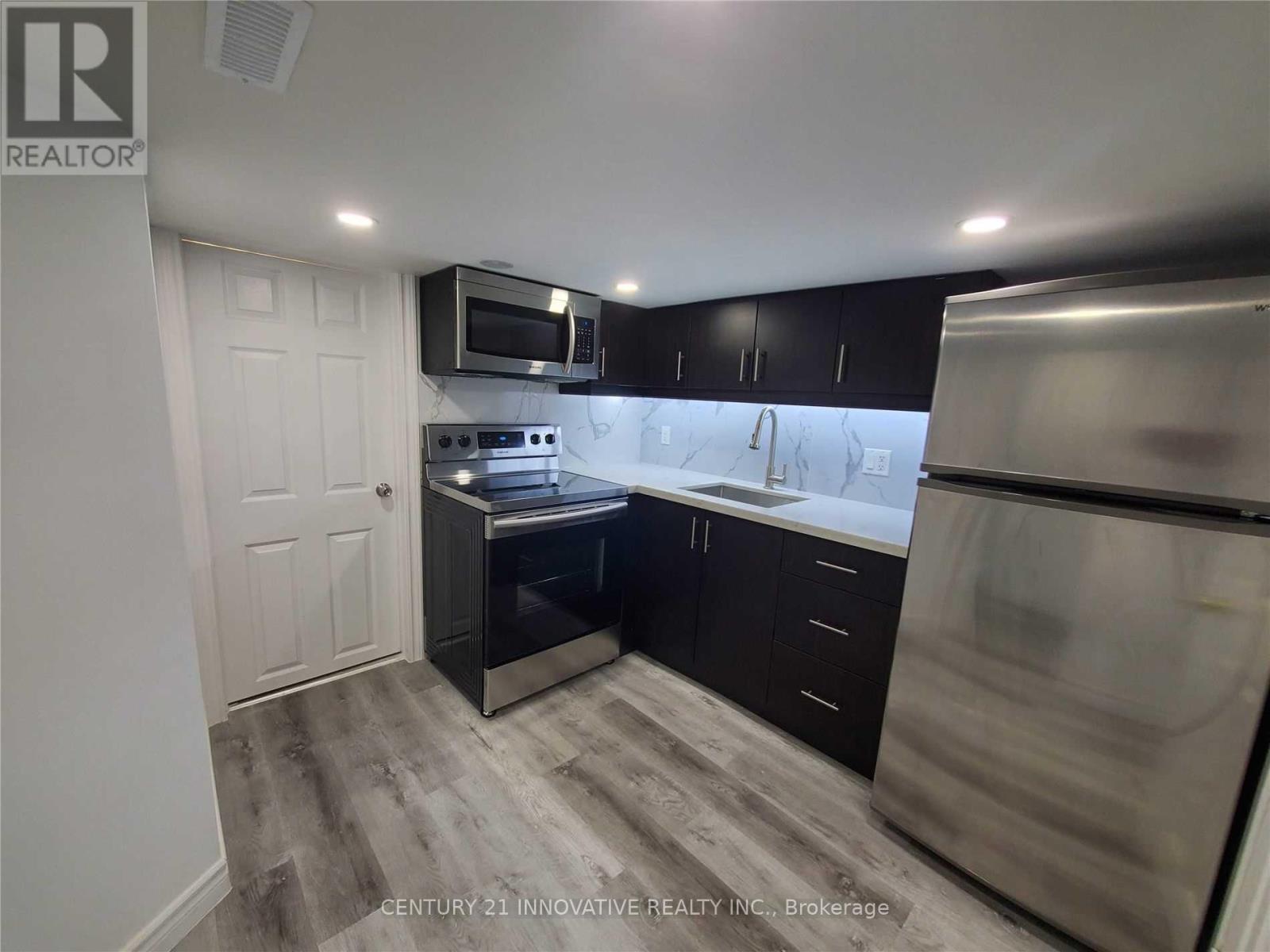 Basement - 991 Hortop Street, Oshawa, Ontario  L1G 4P4 - Photo 7 - E13521066