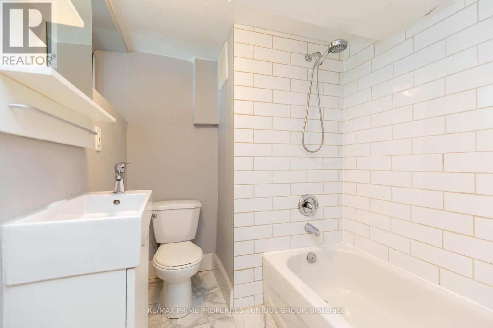 Bsmt - 1316 Queen Street E, Toronto, Ontario  M4L 1C5 - Photo 14 - E13521078