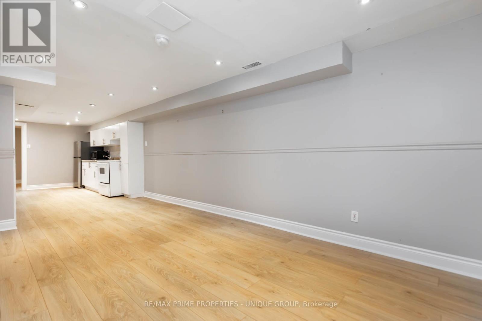 Bsmt - 1316 Queen Street E, Toronto, Ontario  M4L 1C5 - Photo 3 - E13521078